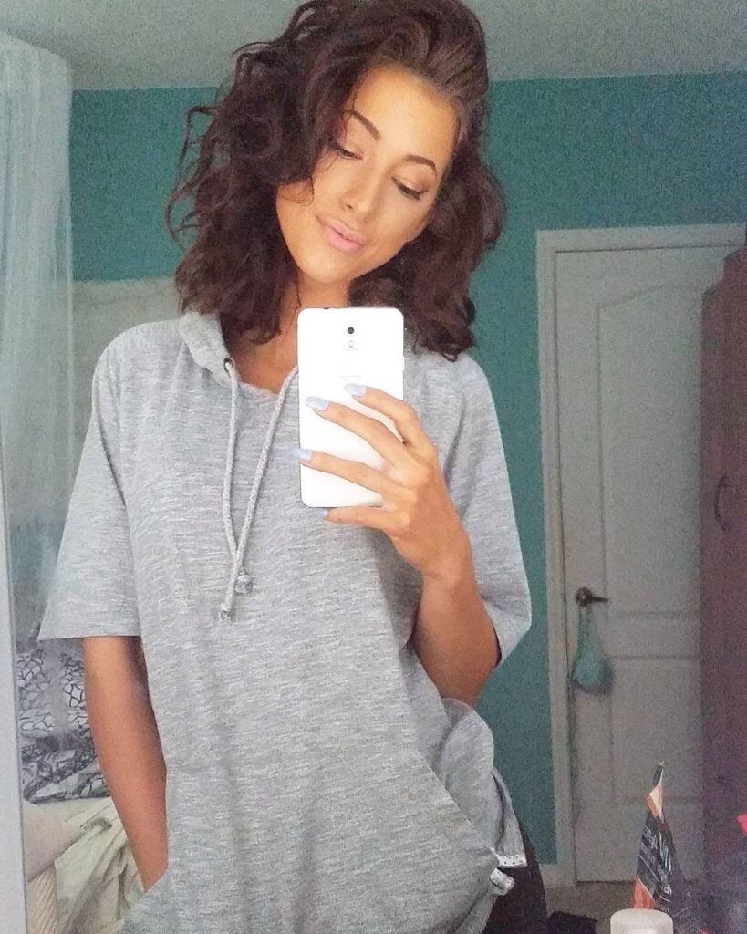 nala ray net worth 2024 - Ilustrasi 3